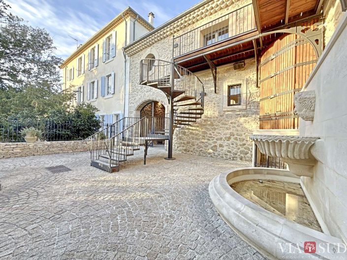 Image No.2-10 Bed House for sale