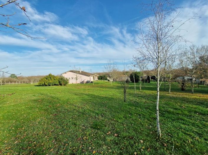 Image No.14-3 Bed House for sale