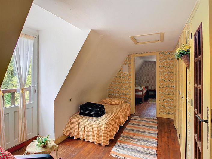 Image No.9-4 Bed House for sale