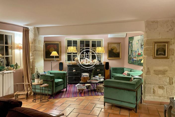 Image No.6-6 Bed House for sale