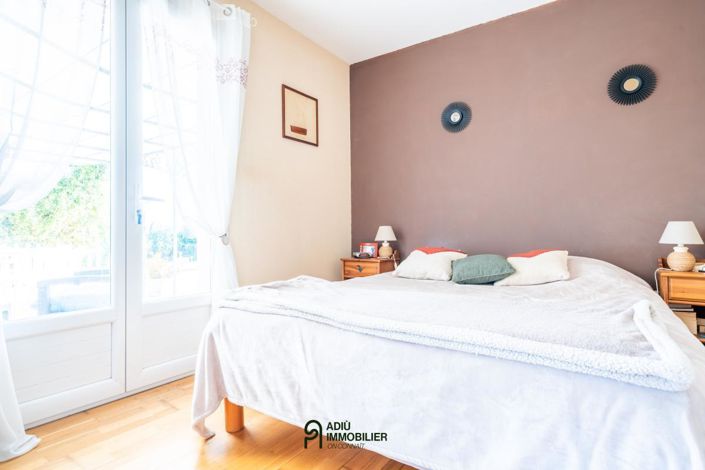 Image No.12-3 Bed House for sale