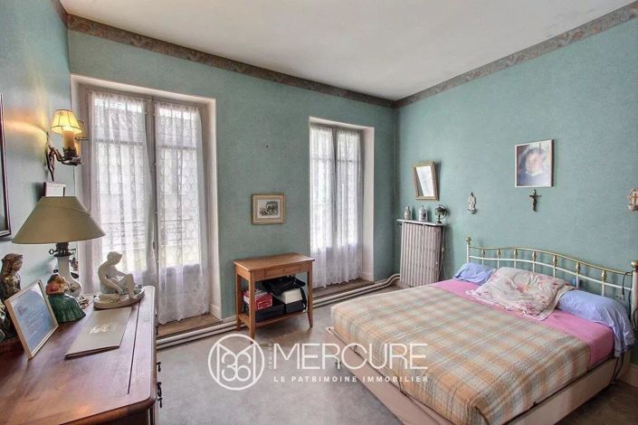 Image No.6-9 Bed House for sale