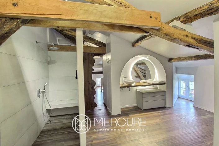 Image No.10-7 Bed House for sale