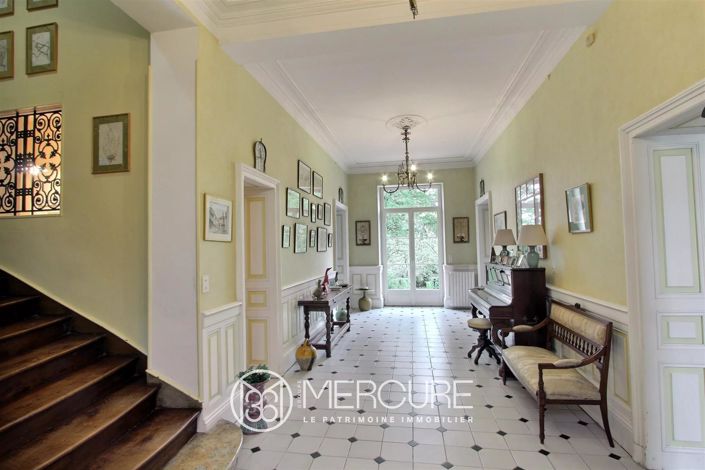 Image No.2-10 Bed House for sale