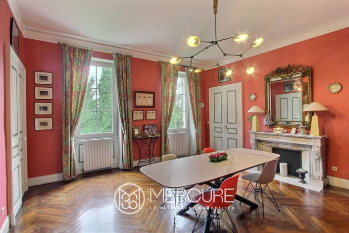 Image No.4-10 Bed House for sale