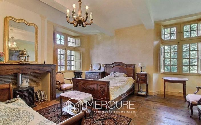 Image No.6-6 Bed House for sale