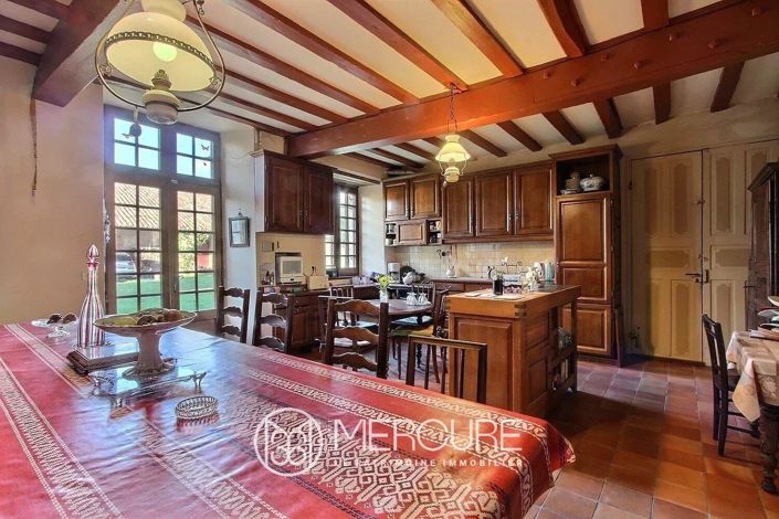 Image No.9-6 Bed House for sale