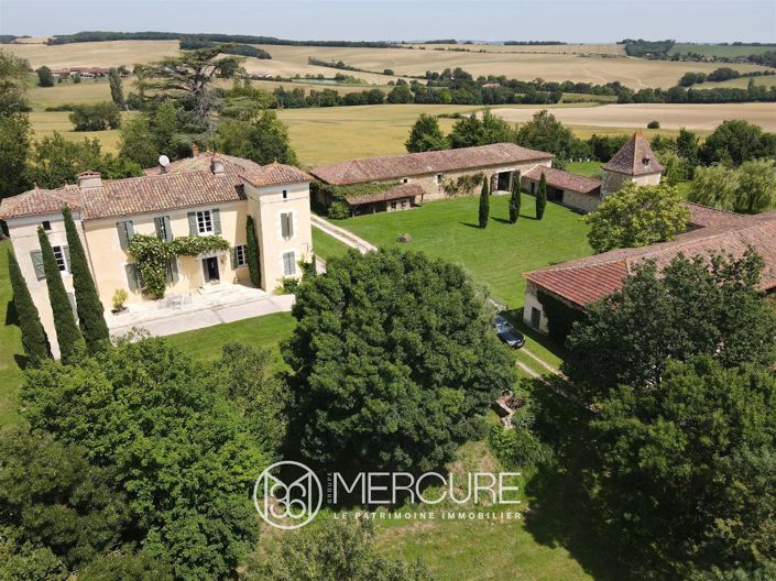 Image No.2-4 Bed House for sale