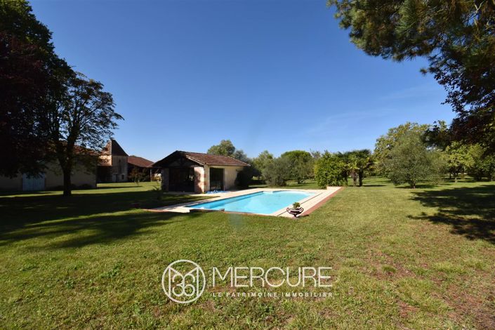 Image No.10-6 Bed House for sale