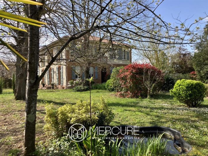 Image No.9-5 Bed House for sale