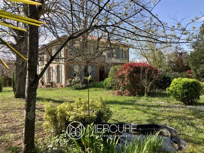 Image No.9-5 Bed House for sale