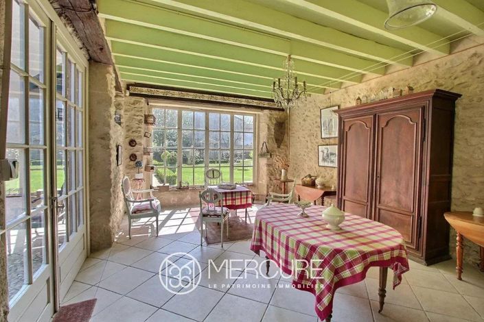 Image No.12-5 Bed House for sale