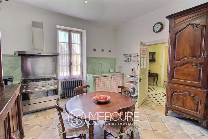 Image No.5-5 Bed House for sale