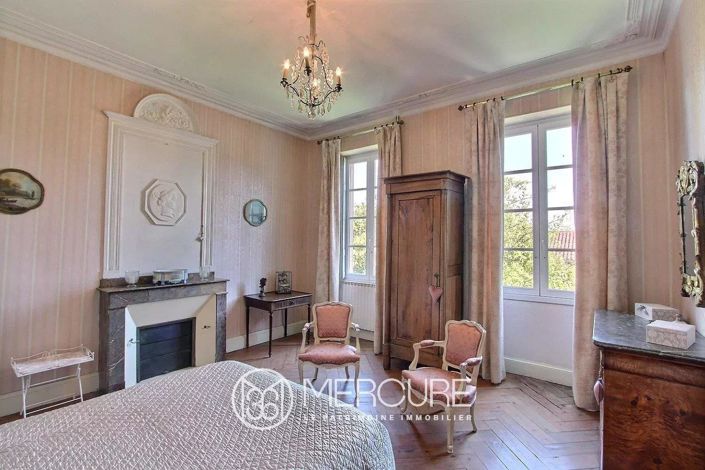 Image No.7-5 Bed House for sale