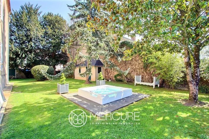 Image No.9-5 Bed House for sale