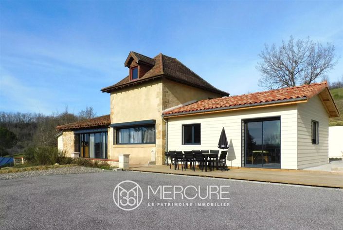 Image No.10-7 Bed House for sale