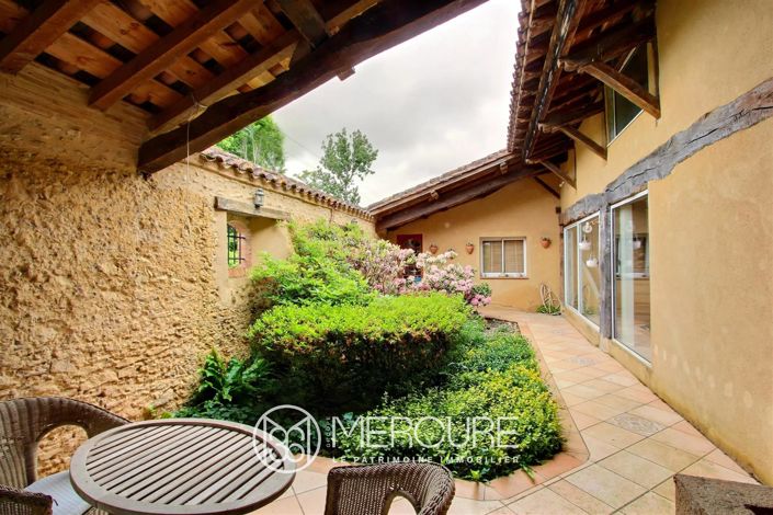 Image No.10-4 Bed House for sale