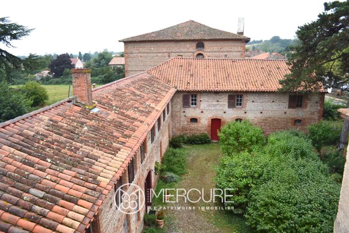 Image No.10-12 Bed House for sale