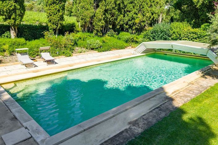 Image No.10-12 Bed Property for sale