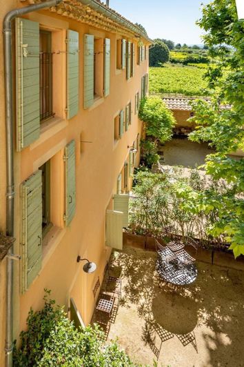 Image No.3-12 Bed Property for sale