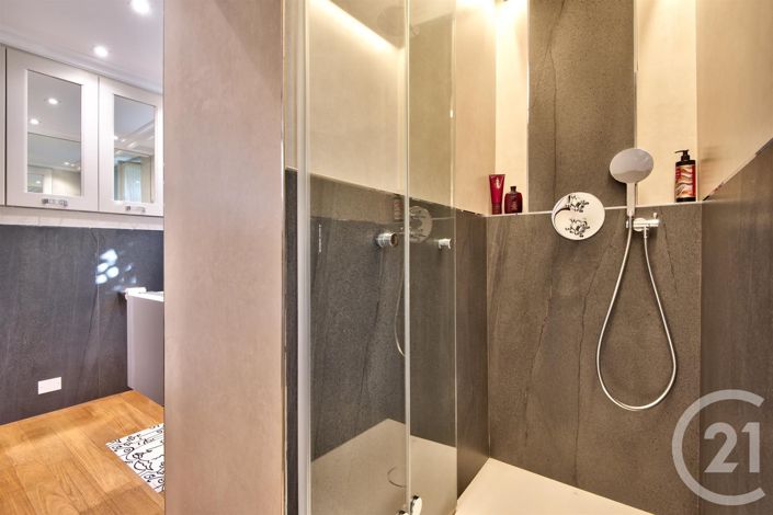 Image No.18-4 Bed Apartment for sale