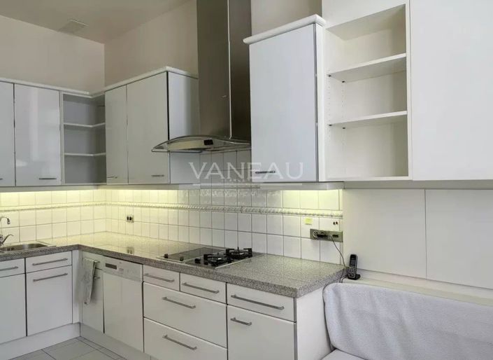 Image No.12-3 Bed Apartment for sale