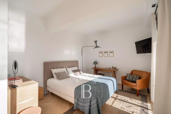 Image No.18-3 Bed House for sale