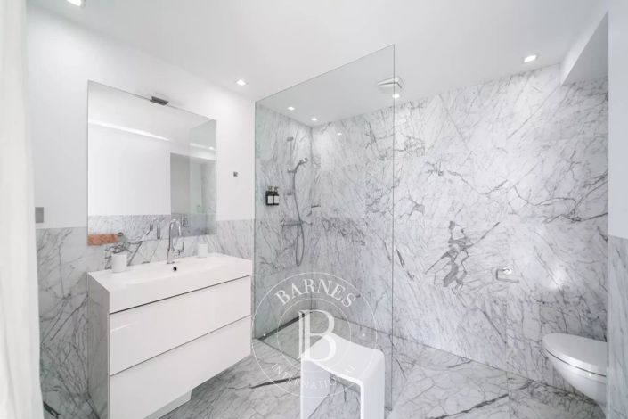 Image No.19-3 Bed House for sale