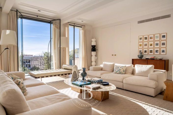 Image No.2-3 Bed House for sale