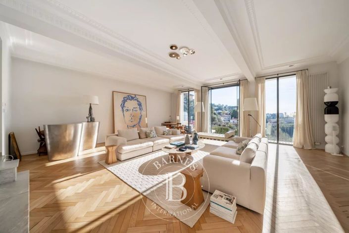 Image No.30-3 Bed House for sale