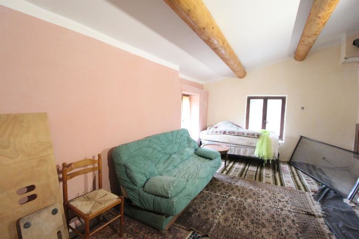 Image No.8-4 Bed House for sale