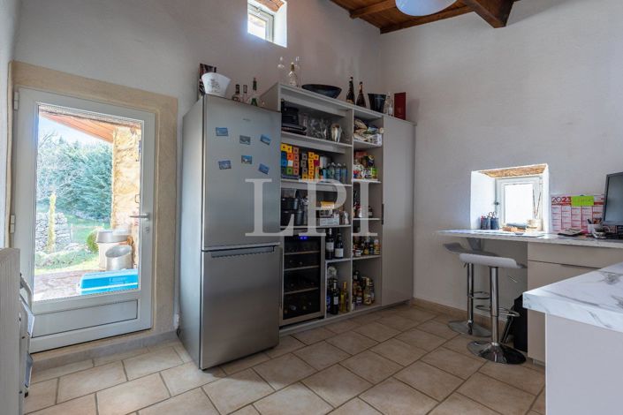 Image No.24-3 Bed House for sale