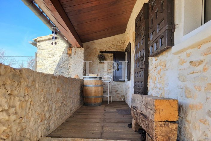 Image No.8-3 Bed House for sale