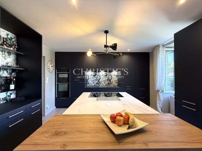 Image No.10-4 Bed House for sale