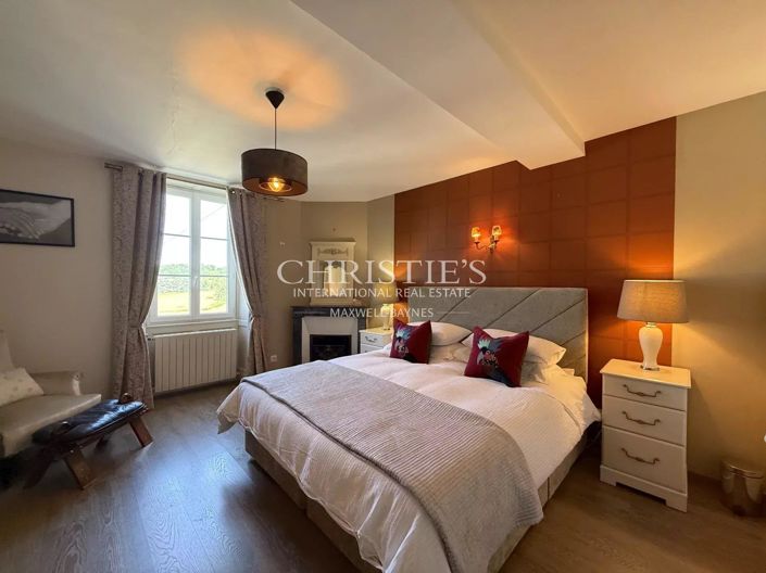 Image No.23-4 Bed House for sale