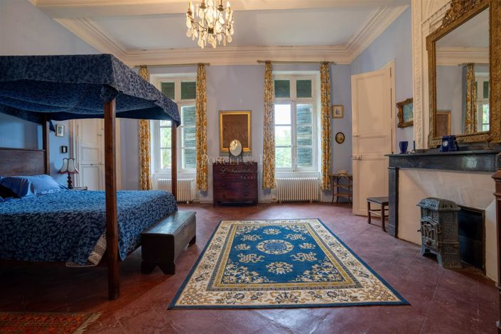 Image No.22-6 Bed House for sale