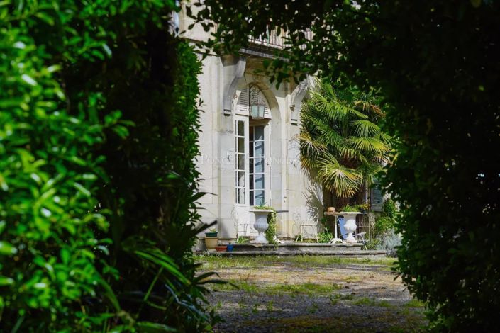 Image No.24-6 Bed House for sale