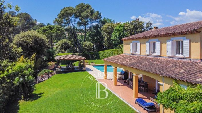 Image No.2-4 Bed House for sale