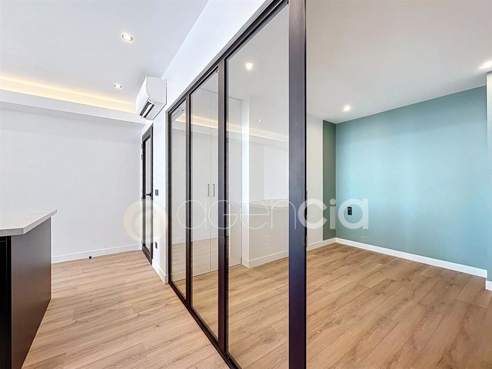 Image No.10-3 Bed Apartment for sale