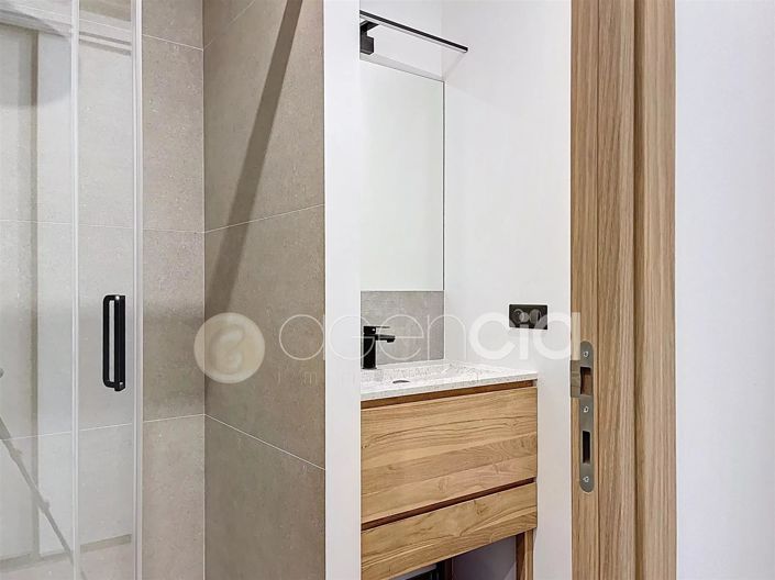 Image No.12-3 Bed Apartment for sale