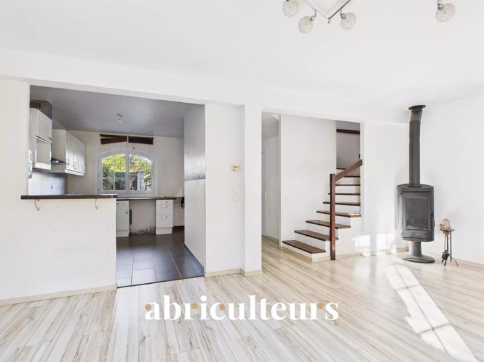 Image No.2-3 Bed House for sale