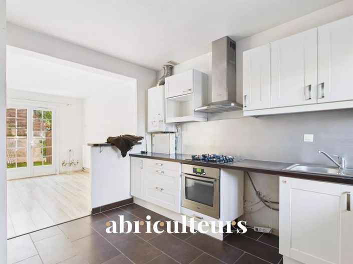 Image No.3-3 Bed House for sale