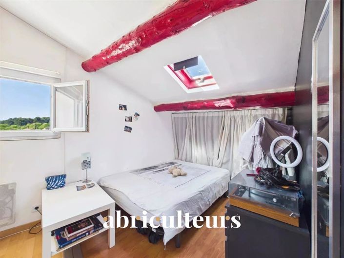 Image No.28-3 Bed House for sale