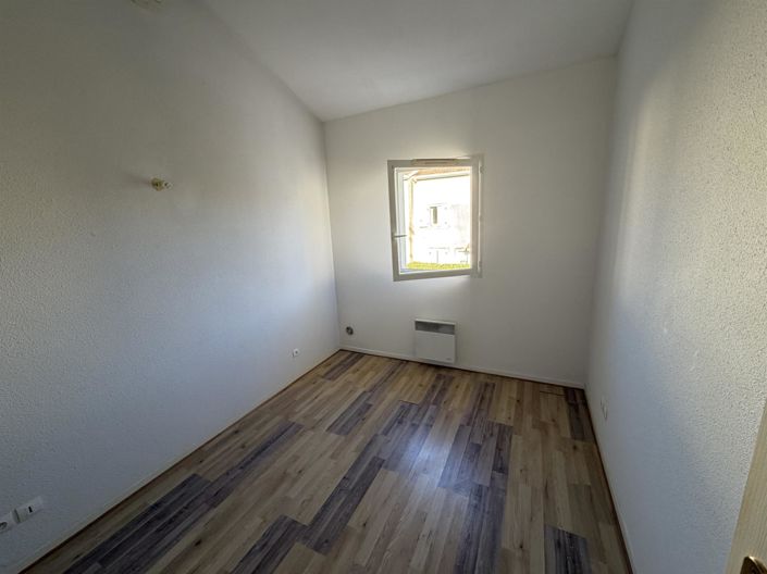 Image No.10-1 Bed Apartment for sale