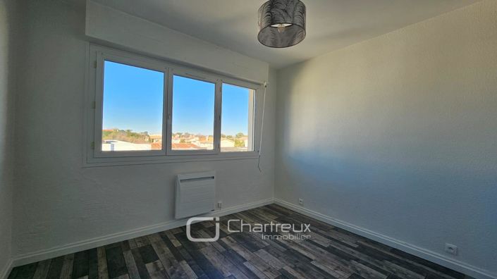 Image No.11-1 Bed Apartment for sale