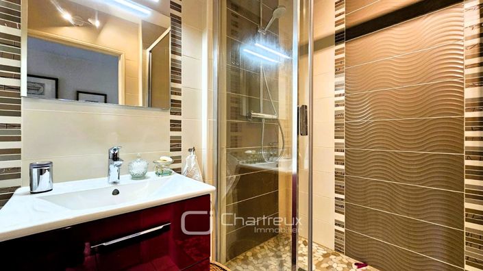 Image No.9-3 Bed Apartment for sale