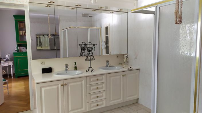 Image No.16-5 Bed House for sale