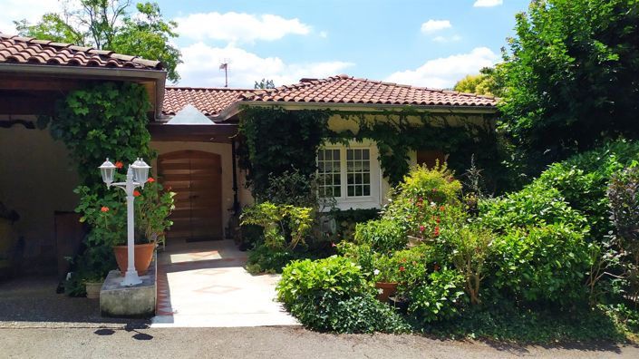 Image No.20-5 Bed House for sale