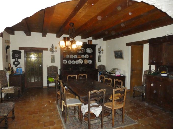 Image No.11-6 Bed House for sale
