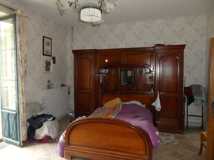 Image No.16-6 Bed House for sale